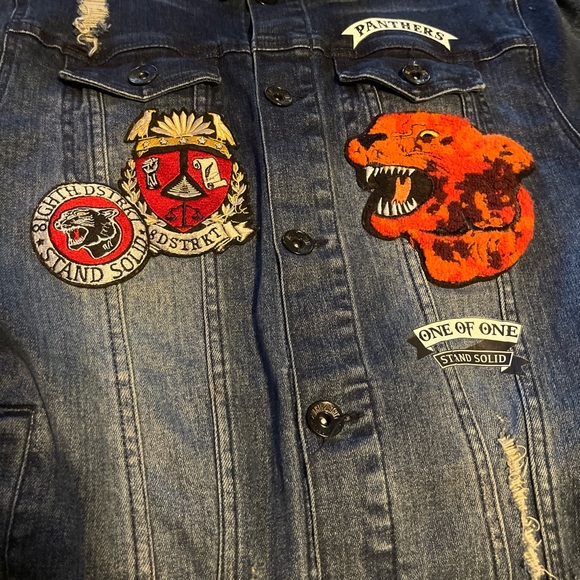 8ighth dstrkt denim button up distressed embroidered jean jacket - Picture 12 of 14